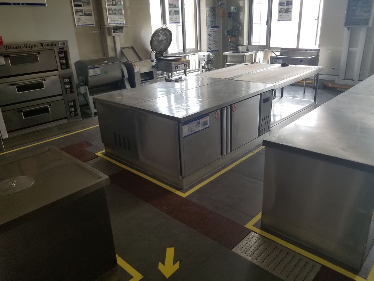 單位廚（chú）房設備